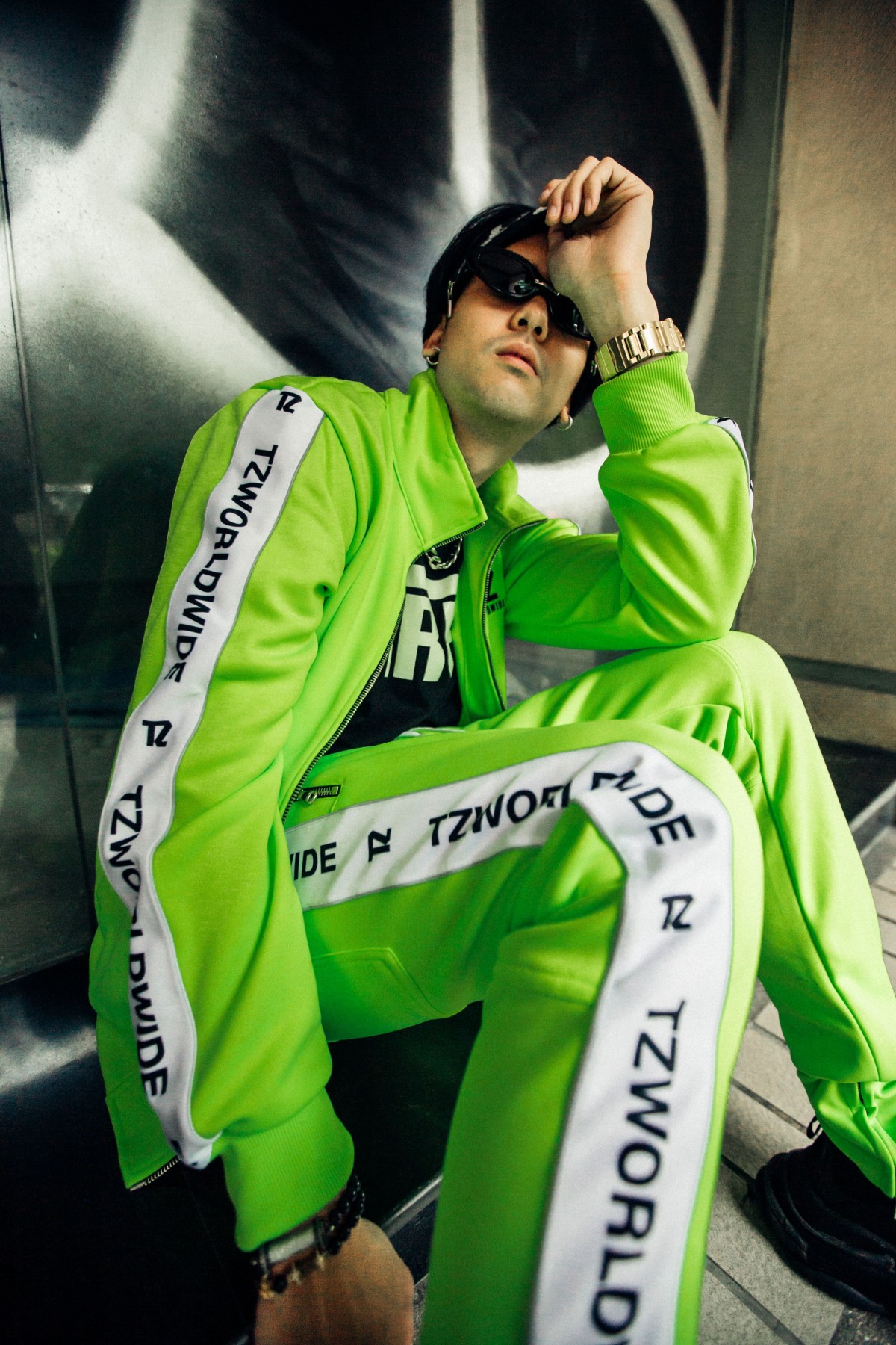 nike tech fleece tracksuit green and white